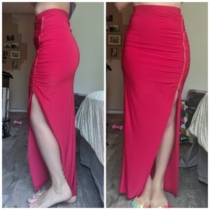 🔥 Cache Ruched fitted Maxi Skirt 🔥